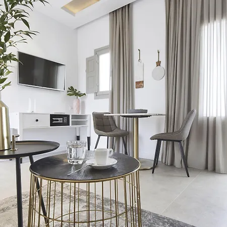 阿尔特拉帕斯套房酒店